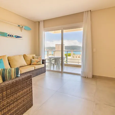 1078 - Apartamento com vista para o mar em Bombinhas-3